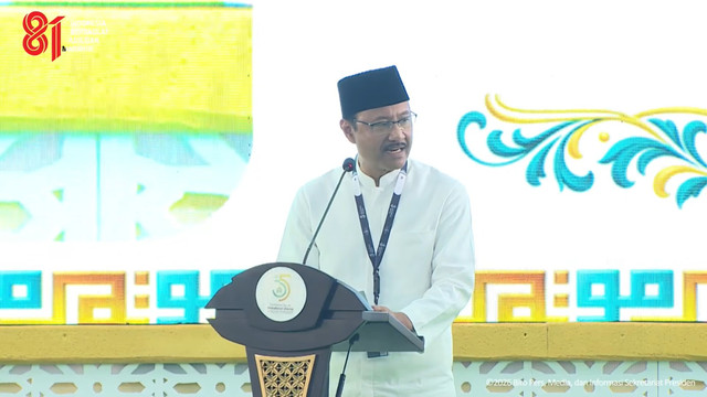 Saifullah Yusuf atau Gus Ipul memberikan sambutan pada Pembukaan Muktamar Ke-35 Nahdlatul Ulama di Tambakberas, Jombang, Jawa Timur, Kamis (27/8/2026). Foto: Youtube/Sekretariat Presiden