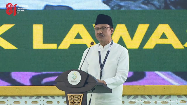 Saifullah Yusuf atau Gus Ipul memberikan sambutan pada Pembukaan Muktamar Ke-35 Nahdlatul Ulama di Tambakberas, Jombang, Jawa Timur, Kamis (27/8/2026). Foto: Youtube/Sekretariat Presiden