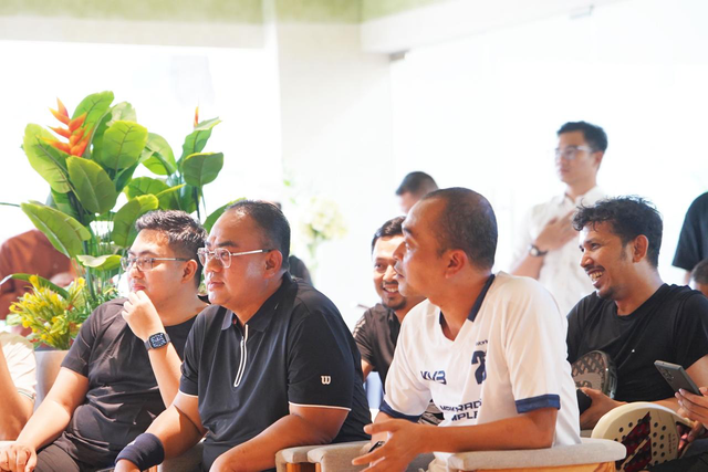 PNM bersama Pemimpin Redaksi media gelar kegiatan silaturahmi melalui turnamen olahraga untuk mengumpulkan donasi yang disalurkan ke korban bencana Nusa Tenggara Timur dan korban kebakaran di Desa Sade, Nusa Tenggara Barat. Foto: Dok. PNM