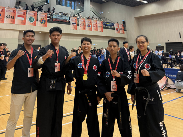 Empat atlet asal Provinsi DIY peraih medali di 3rd Asian Hapkido Championship 2026 di Hong Kong bersama pelatih. Foto: Pandangan Jogja/Gigih Imanadi Darma