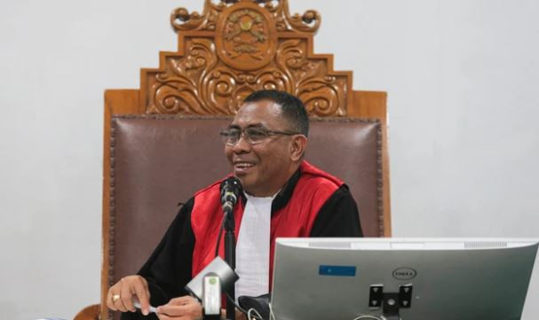 Hakim tunggal Richard Edwin Basoeki memimpin sidang praperadilan atas penetapan tersangka Febrie Adriansyah/kumparan.com