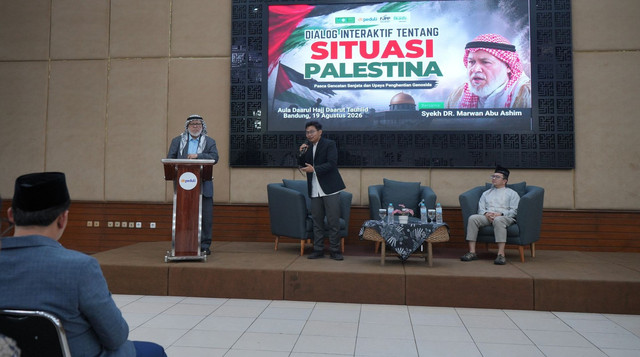 Kajian Interaktif bersama Syaikh Dr. Marwan Abu Ashim yang dilaksanakan di Aula Daarul Hajj, Kompleks Pesantren Daarut Tauhiid, Bandung (Sumber: DT Peduli)