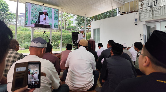 Kajian Tauhiid di Eco Pesantren 1 Daarut Tauhiid Bandung bersama KH Abdullah Gymnastiar (Sumber: DT Peduli)
