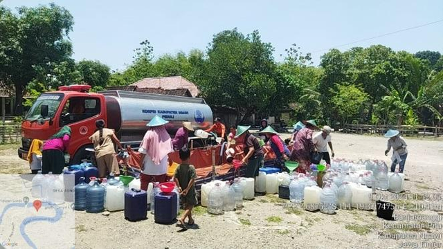 Pasokan air bersih Ngawi saat terjadi bencana kekeringan.