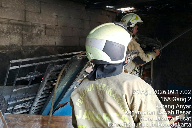 Kebakaran 3 unit motor di kawasan Sawah Besar, Jakarta Pusat, Sabtu (29/8/2026). Foto: Dok. Dinas Gulkarmat DKI Jakarta