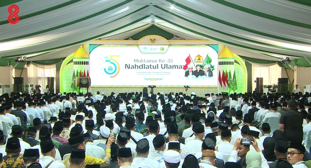 Suasana sidang Muktamar NU ke-35 di Pesantren Bahrul Ulum, Jombang (Sumber: Kumparan)