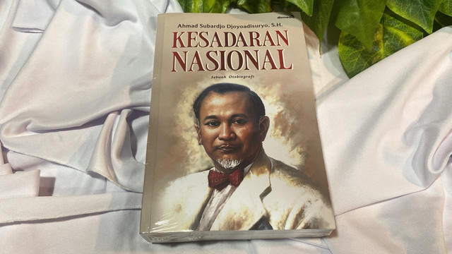 Buku otobiografi Ahmad Subardjo yang diluncurkan di Museum Perumusan Naskah Proklamasi, Jakarta pada Sabtu (29/8/2026). Foto: Joakhim Tharob/kumparan