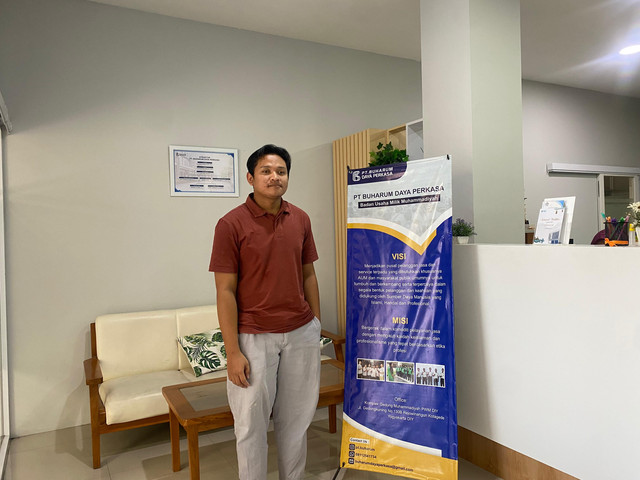 Sumber: Dokumentasi Pribadi/ Muhammad Kahfi maulana surya putra Mahasiswa Universitas muhammadiyah Yogyakarta (UMY) Mahasiswa Manajemen UMY Magang Di PT Buharum Daya Perkasa dalam Program Magang Berdampak (MBKM)