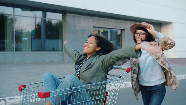 Ilustrasi Promo Payday 30 Agustus 2026, Foto: Unsplash/Vitaly Gariev