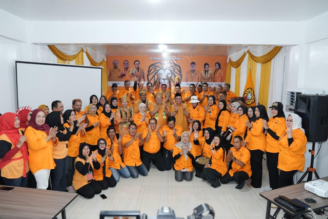 Ketua Tim Task Force DPP Hanura, Patrice Rio Capella, dalam acara konsolidasi dan rapat teknis bersama seluruh jajaran DPD, DPC, dan anggota dewan se-Provinsi Kalimantan Selatan (Kalsel). Foto: Dok. Partai Hanura