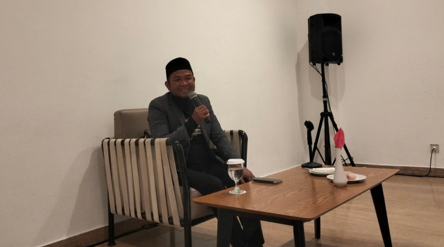 Kajian Majelis Manajemen Qolbu bersama Ustaz Abi Riki A. Fatih untuk Para Karyawan di Laksa Hotel Sukabumi (Sumber: DT Peduli)