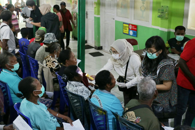 Kementerian Sosial RI bersama Pemerintah Kabupaten Supiori, RSUD Kabupaten Supiori, PERDAMI, dan Kitabisa melaksanakan bakti sosial operasi katarak gratis bagi masyarakat di RSUD Kabupaten Supiori, Papua, 29-30 Agustus 2026. Foto: Kemensos RI