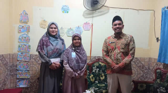 Agenda Silaturahmi dan Audiensi ke SMP IT Arafah Tapos, Depok dalam pembahasan perencanaan Program Parenting di lingkungan Sekolah (Sumber: DT Peduli)