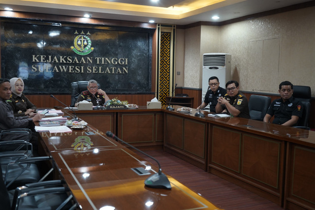 Pelaksanaan ekspose perkara melalui Mekanisme Restorative Justice di Kejaksaan Tinggi Sulawesi Selatan. (Dokumentasi Penkum Kejati Sulsel)