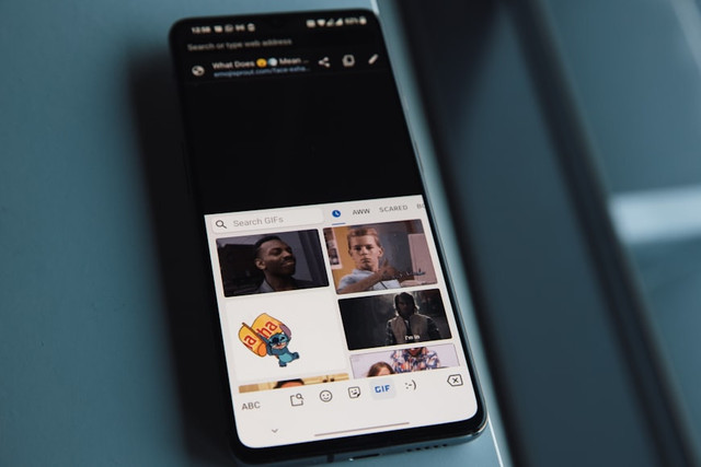 Ilustrasi WhatsApp (WA). Foto: Unsplash