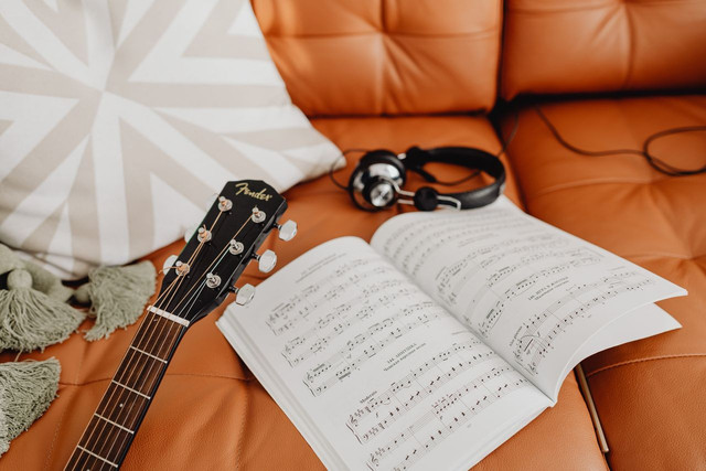Ilustrasi lirik lagu Percuma Mahalini. Foto: Pexels