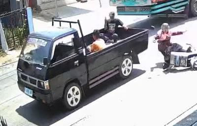 Kendaraan mobil pikap yang sempat menabrak sepeda motor di Kabupaten Kudus, Jawa Tengah pada Sabtu (29/8/2026). Foto: Dok. Istimewa