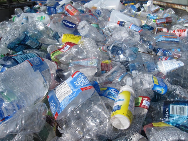 Ilustrasi Mengapa Plastik Sulit Terurai, Foto:Unsplash/tanvi sharma