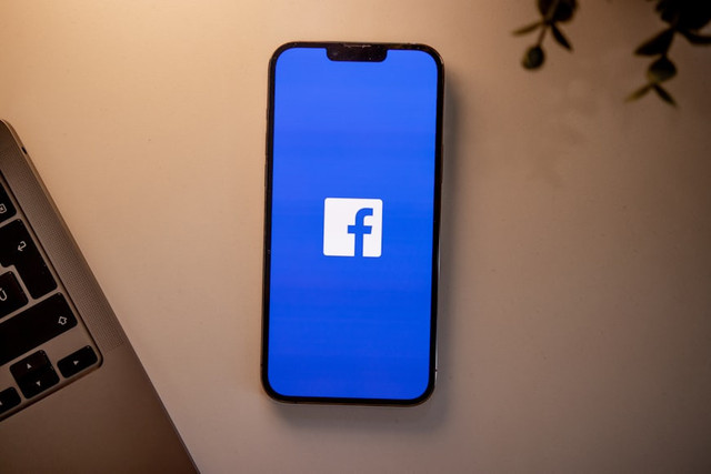 Ilustrasi Facebook (FB). Foto: Unsplash