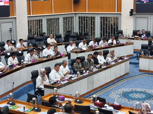 Rapat Kerja Komisi IV DPR RI dengan Menteri Kehutanan, Raja Juli Antoni, di Kompleks Parlemen, Senayan, Jakarta, Selasa (1/9/2026). Foto: Aditya Nugraha/kumparan
