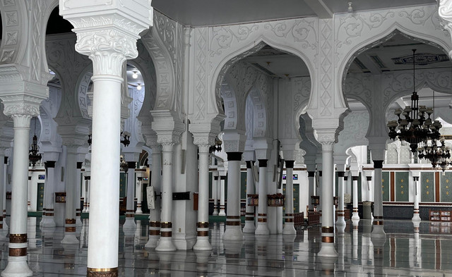 Masjid Raya Baiturrahman Aceh, Sumber: Dokumentasi Pribadi