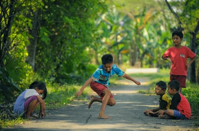 Ilustrasi permainan tradisonal. Foto: Shutterstock
