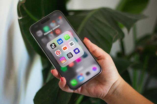 Privasi pengguna media sosial di era digital. Sumber: Unsplash