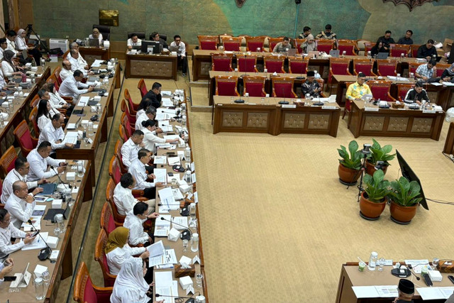 Suasana rapat Komisi X DPR dengan Menteri Kebudayaan Fadli Zon di Kompleks Parlemen, Senayan, Jakarta, Rabu (2/9/2026). Foto: Nasywa Athifah/kumparan