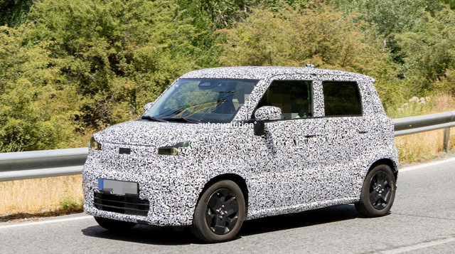 Ilustrasi mobil listrik (EV) kompak terbaru Suzuki. Foto: dok. Auto Evolution