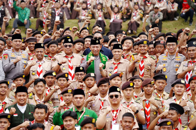 Kapolri Jenderal Polisi Listyo Sigit Prabowo membagikan kenangan masa mudanya saat menghadiri Apel Kebangsaan Kemah Nasional Pramuka Persatuan Ummat Islam (PUI) 2026 di Selabintana Camping Ground, Kabupaten Sukabumi, Jawa Barat, Kamis (3/9/2026). Foto: Dok. Polri