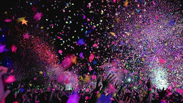 Ilustrasi concert, confetti, party. Foto: Pixabay