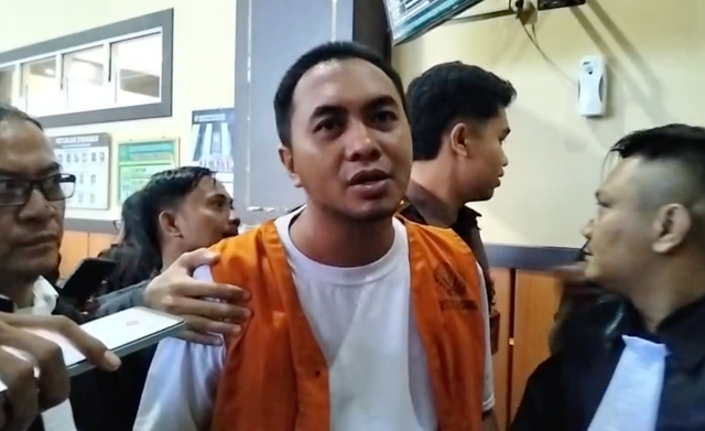 Yogi, terdakwa kasus jual internet tanpa izin. Foto: Dok. Istimewa