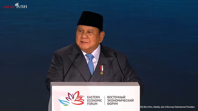 Presiden Prabowo berpidato sebagai tamu kehormatan utama pada EEF ke-11 di Vladivostok, Rusia, Kamis (3/9/2026). Foto: YouTube/ Sekretariat Presiden