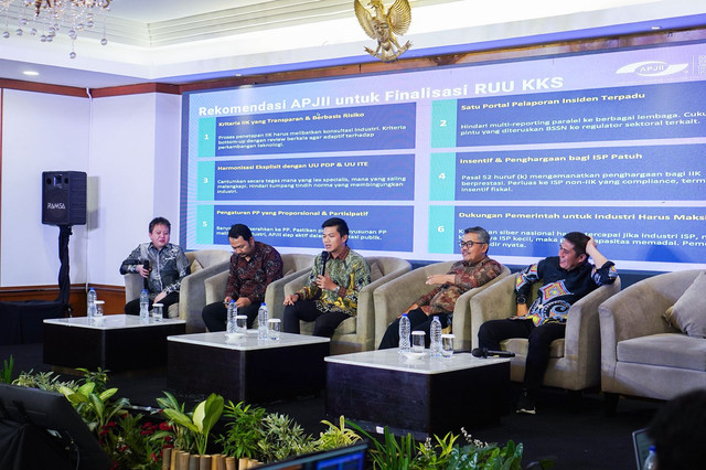 Asosiasi Penyelenggara Jasa Internet Indonesia (APJII) menggelar Focus Group Discussion (FGD) Rancangan Undang-Undang Keamanan dan Ketahanan Siber (RUU KKS) di Jakarta, Kamis (3/9/2026).  Foto: Dok. Istimewa