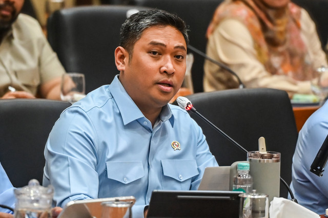 Kepala Badan Gizi Nasional (BGN) Sudaryono menyampaikan paparan saat rapat kerja dengan Komisi IX DPR di Kompleks Parlemen, Senayan, Jakarta, Kamis (3/9/2026). Foto: Rivan Awal Lingga/ANTARA FOTO