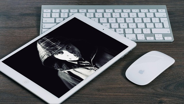 Ilustrasi cybersecurity, digital marketing, telework. Foto: Pixabay