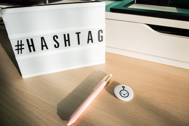 Ilustrasi Bagaimana Hashtag Pertama Digunakan? Unsplash.com/Walls.io