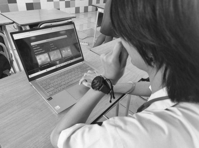 Ilustrasi anak muda yang kecanduan judi online (foto: dokumentasi pribadi).