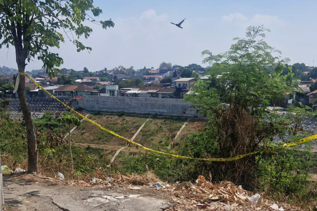 Lokasi penemuan kerangka wanita di pinggir jalan tol masuk Jangli, Tembalang, Kota Semarang. Foto: Dok. Istimewa