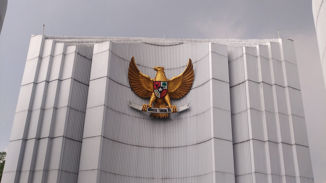 https://pmb.univpancasila.ac.id/pancasila-pengertian-sejarah-filosofi-dan-maknanya-sebagai-dasar-negara/