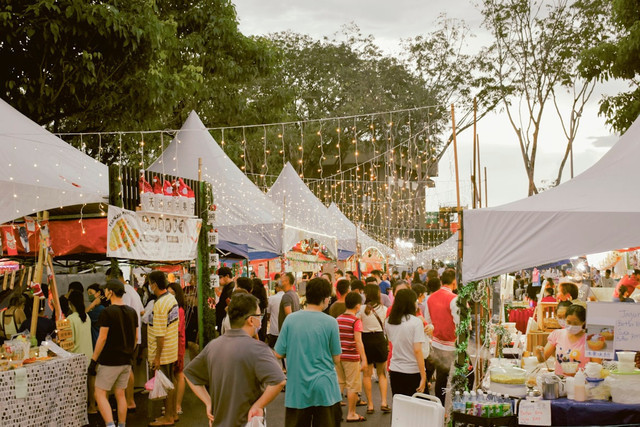 Ilustrasi Daftar Tenant Lippo Icon Cibubur. Foto: Unsplash/Jordan Ling