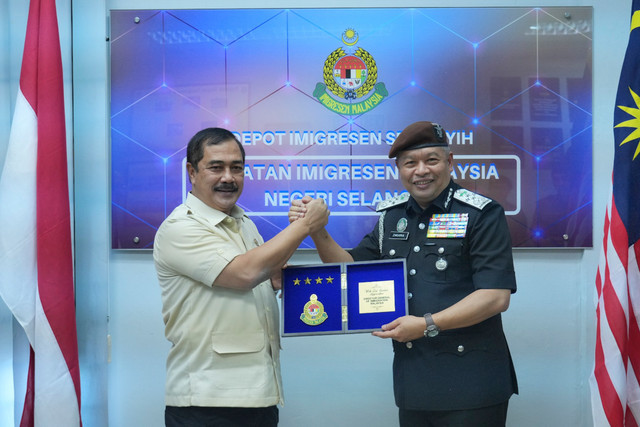 Menteri Imigrasi dan Pemasyarakatan Agus Andrianto pastikan percepatan pemulangan 46 Pekerja Migran Indonesia (PMI) bermasalah dari Depot Tahanan Imigresen Semenyih, Malaysia, usai tinjau langsung dan koordinasi dengan JIM, Jumat (4/9/2026). Foto: Dok. Kementerian Imigrasi dan Pemasyarakatan