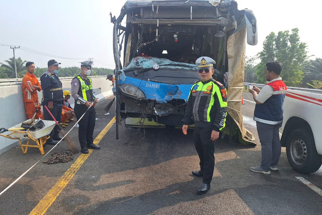 Kecelakaan di Tol Palindra, Sumatera Selatan, Sabtu (5/9/2026). Foto: Dok. Polres Ogan Ilir