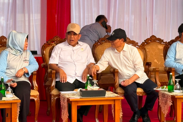 Ketua MPR Ahmad Muzani menghadiri penutupan Lomba Kreasi Baris Berbaris dan Pengibaran Bendera (LKBB-PB) tingkat SMA 2026 di Kompleks Parlemen, Senayan, Jakarta, Sabtu (5/9/2026). Foto: Nasywa Athifah/kumparan