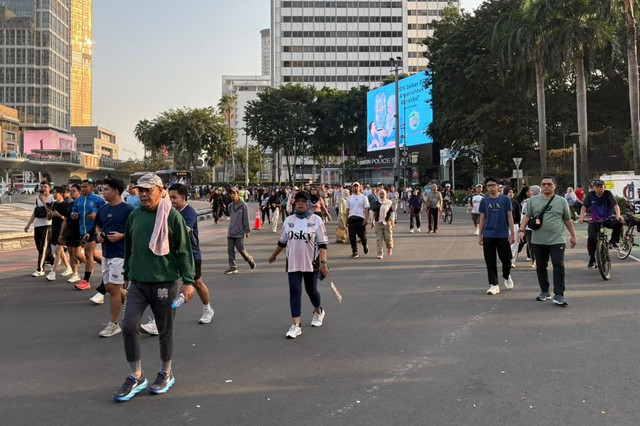 Suasana car free day (CFD) di kawasan Bundaran HI, Jakarta, Minggu (6/9/2026). Foto: Nauval Pratama/kumparan