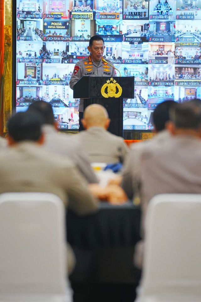 Kapolri Jenderal Polisi Listyo Sigit Prabowo menginstruksikan seluruh jajaran Polri untuk meningkatkan kesiapsiagaan menghadapi dampak erupsi Gunung Anak Krakatau pada Minggu (6/9/2026). Foto: Dok. Polri