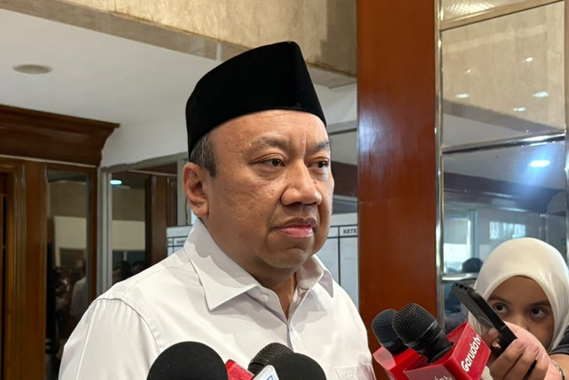Wakil Ketua Komisi X DPR Lalu Hadrian di Kompleks Parlemen, Senayan, Jakarta, Senin (7/9/2026). Foto: Nasywa Athifah/kumparan