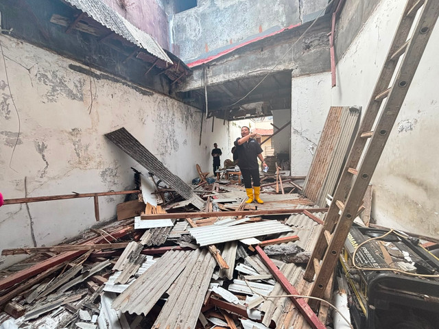 Rumah Irjen Pol. Sofyan Nugroho dan istrinya, dr. Niken Diah Anitasari di Puri Anjasmoro, Kota Semarang yang rusak akibat ulah tetangga. Foto: Intan Alliva Khansa/kumparan