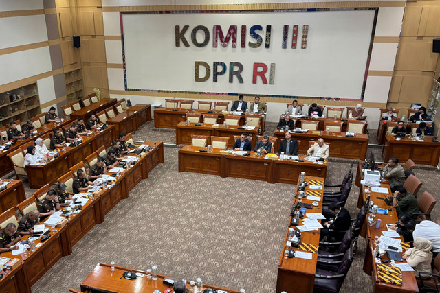Rapat kerja Komisi III DPR bersama Badan Pemulihan Aset (BPA) Kejagung di DPR, Selasa (8/9/2026). Foto: Abid Raihan/kumparan