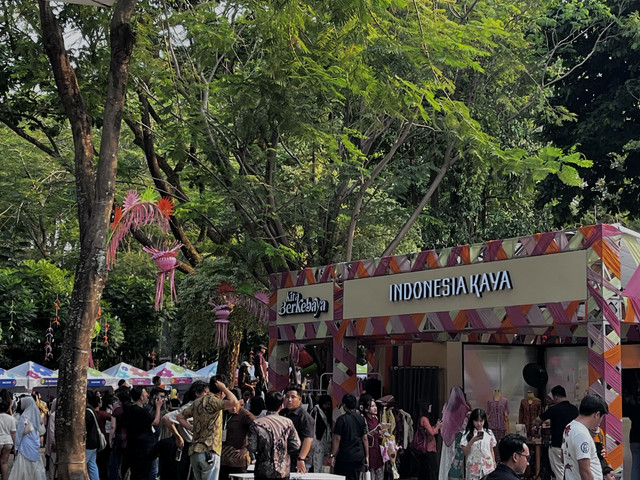 Foto Booth Mix & Match Kebaya hingga Wastra. Sumber Foto: Fredella Phoebe